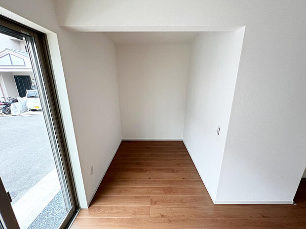 ☆DEN☆子どもの勉強・ワークスペース等に!!