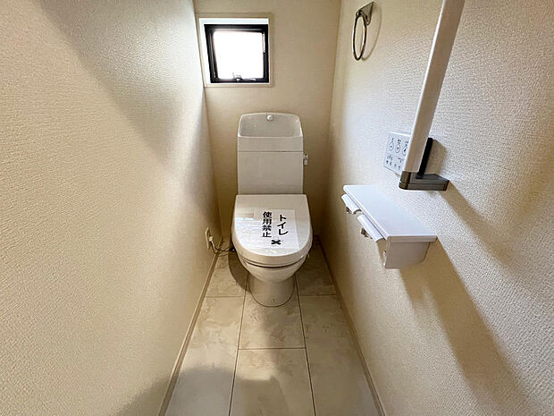 ☆ウレシイシャワートイレ☆1階・2階に完備!パパとのトイレ争いに終止符!!