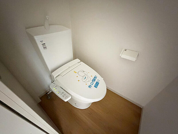 ☆ウレシイシャワートイレ☆1階・2階に完備!パパとのトイレ争いに終止符!!