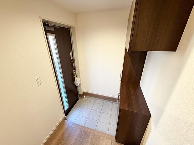 ☆大型シューズクローゼットがあります☆便利です!!