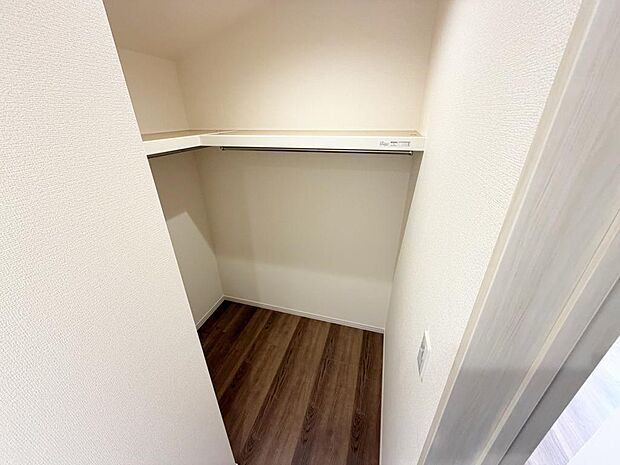 ☆ウォークインクローゼット☆テレワーク・趣味部屋でも!!