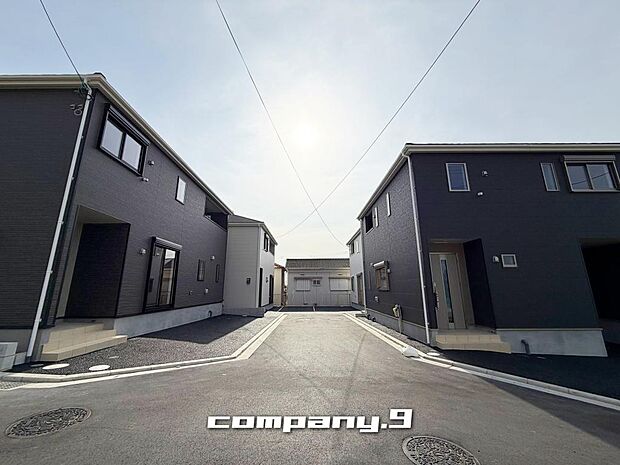 ☆現地外観写真☆CradleGarden☆3号棟☆BIGTOWN☆きれいな住宅街ができます☆土地31坪☆日当たり良好☆閑静な住宅街☆収納部屋・和室・WIC・インナーバルコニー☆前道4.7m☆