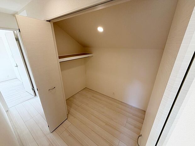 ☆2階☆廊下にある収納☆