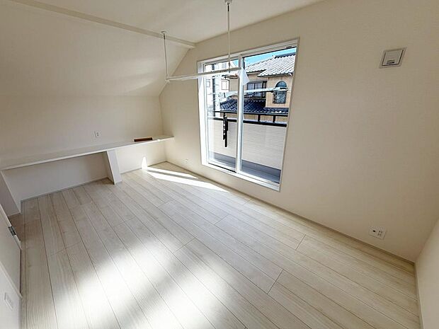 ☆各部屋大型収納完備☆子供部屋・主寝室にお好きにコーディネートしよう!!