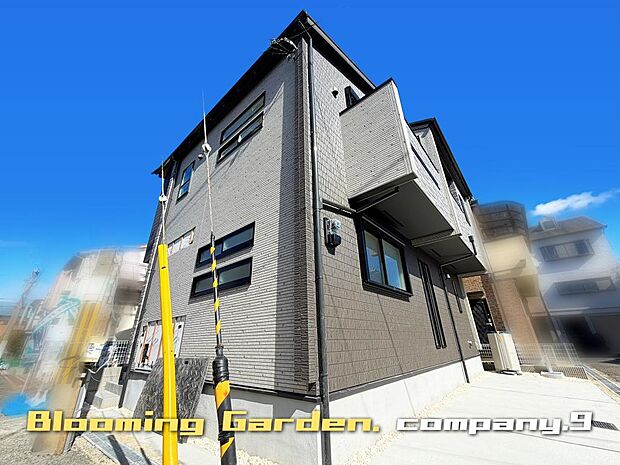 ☆現地外観写真☆限定1区画☆長期優良住宅☆BELS☆角地で開放感がある住宅☆土地25坪☆日当たり良好☆閑静な住宅地☆LDK広々18.5帖☆サンルーム・食洗機☆南向きバルコニー☆前道5.2m☆