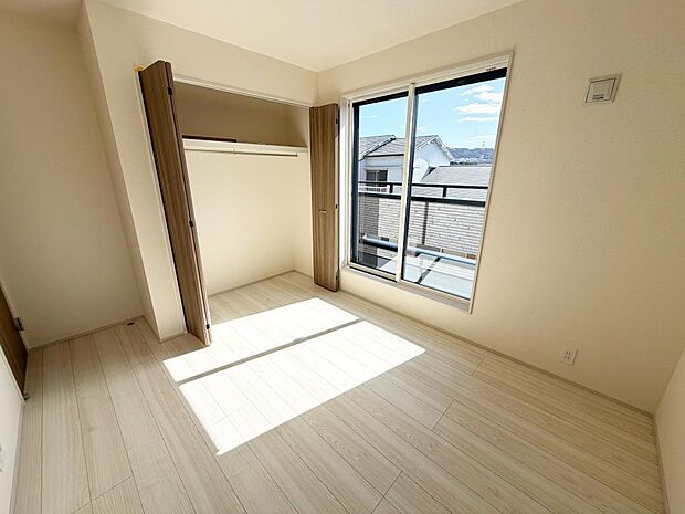 ☆各部屋大型収納完備☆子供部屋・主寝室にお好きにコーディネートしよう!!