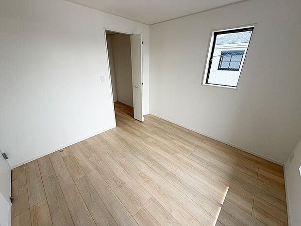 ☆各部屋大型収納完備☆子供部屋・主寝室にお好きにコーディネートしよう!!