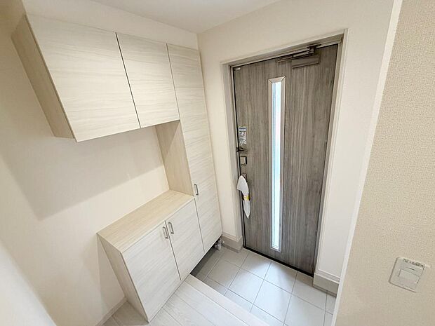 ☆大型シューズクローゼットがあります☆便利です!!