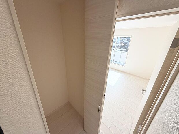 ☆2階☆廊下にある収納☆