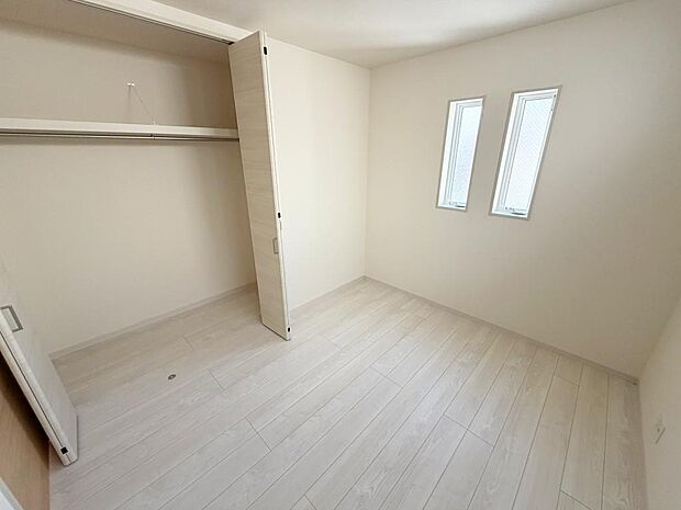 ☆各部屋大型収納完備☆子供部屋・主寝室にお好きにコーディネートしよう!!