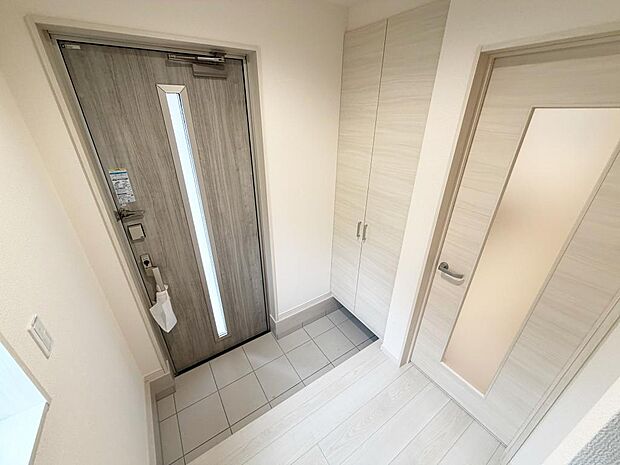 ☆大型シューズクローゼットがあります☆便利です!!