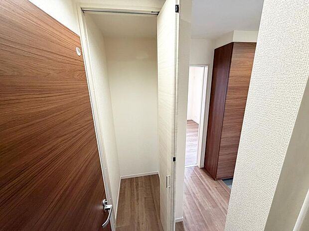 ☆1階☆廊下にある収納☆