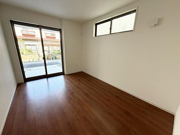 ☆1階☆収納完備☆子供部屋・主寝室にお好きにコーディネートしよう!!