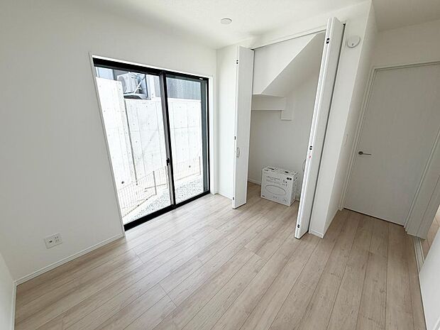 ☆1階☆各部屋大型収納完備☆子供部屋・主寝室にお好きにコーディネートしよう!!