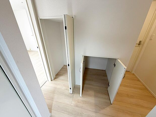 ☆1階☆廊下にある収納☆