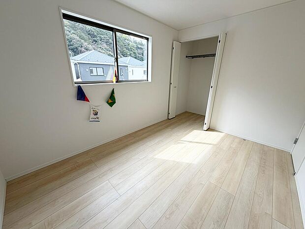 ☆各部屋大型収納完備☆子供部屋・主寝室にお好きにコーディネートしよう!!