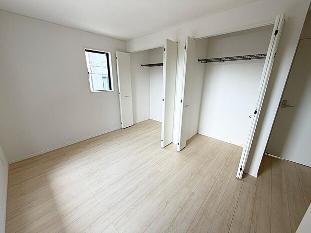 ☆各部屋大型収納完備☆子供部屋・主寝室にお好きにコーディネートしよう!!