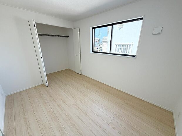 ☆各部屋大型収納完備☆子供部屋・主寝室にお好きにコーディネートしよう!!