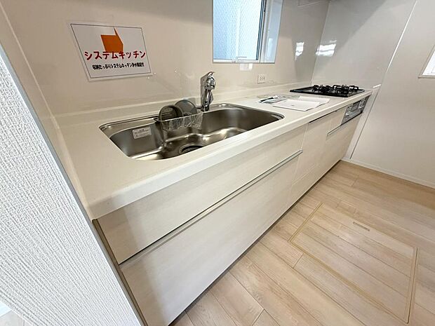☆大型のシステムキッチン☆家族と会話しながら楽しくクッキング!!