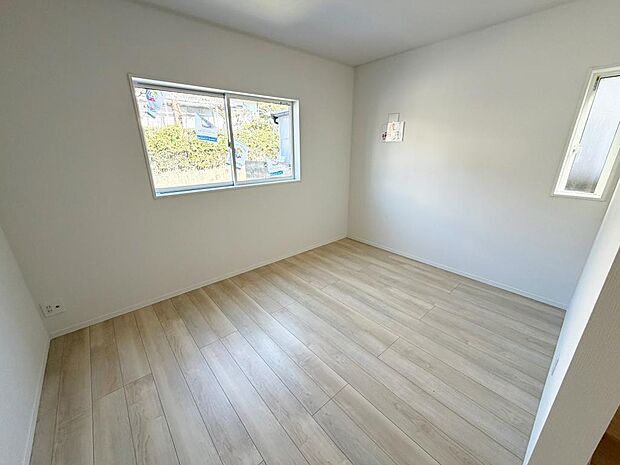 ☆大変明るいリビング☆広々した空間で家族との大切な時間をお過ごしください!!