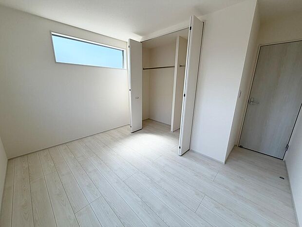 ☆各部屋大型収納完備☆子供部屋・主寝室にお好きにコーディネートしよう!!