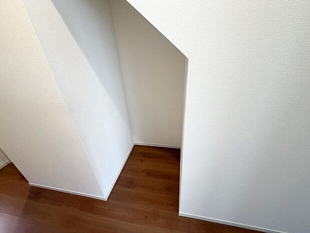 ☆1階☆階段下収納☆