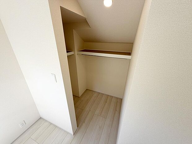 ☆ウォークインクローゼット☆テレワーク・趣味部屋でも!!