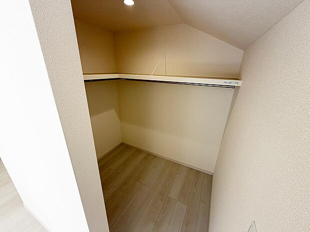 ☆ウォークインクローゼット☆テレワーク・趣味部屋でも！！