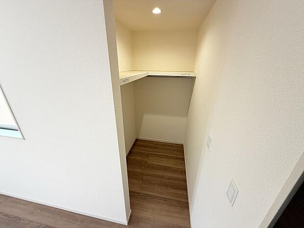 ☆ウォークインクローゼット☆テレワーク・趣味部屋でも!!