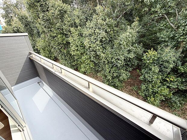 ☆南東向きバルコニー☆