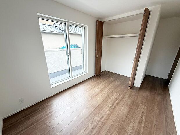 ☆各部屋大型収納完備☆子供部屋・主寝室にお好きにコーディネートしよう！！