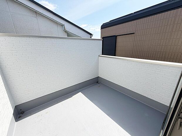 ☆南向きバルコニー☆