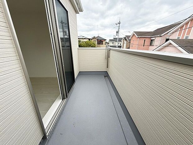 ☆南向きバルコニー☆