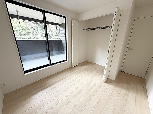 ☆各部屋大型収納完備☆子供部屋・主寝室にお好きにコーディネートしよう!!