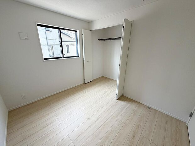 ☆各部屋大型収納完備☆子供部屋・主寝室にお好きにコーディネートしよう!!