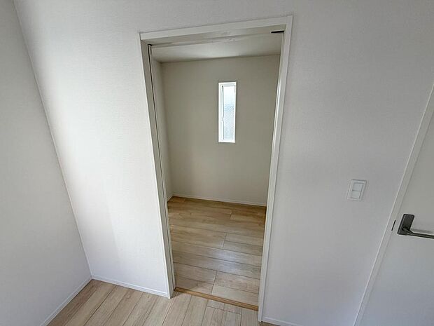 ☆プラス1部屋☆収納・テレワーク・スタディルームに最適!!