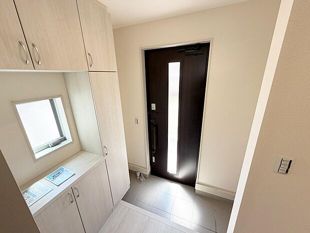 ☆大型シューズクローゼットがあります☆便利です!!