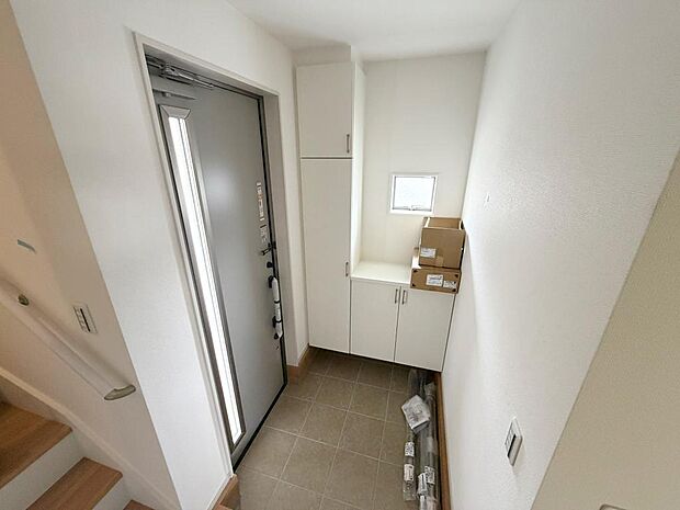 ☆大型シューズクローゼットがあります☆便利です!!