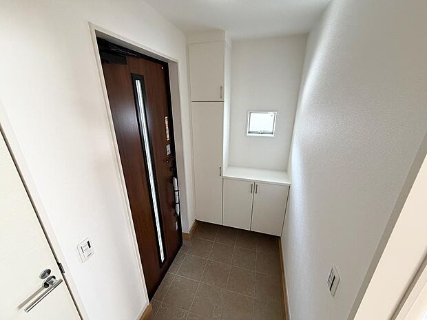 ☆大型シューズクローゼットがあります☆便利です!!