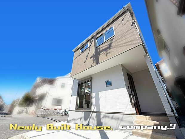 ☆現地外観写真☆ZEH水準省エネ☆角地で開放感がある住宅☆子育て安心立地☆土地25坪☆日当たり良好☆食洗機・LDK18帖☆全居室2面採光☆前道4.7m・6.2m☆