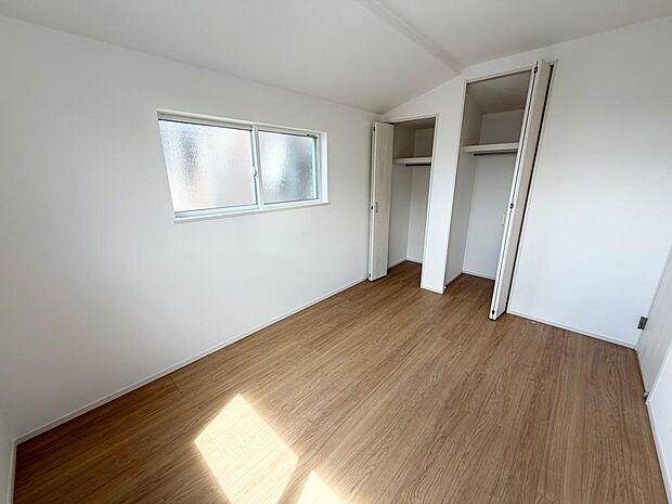 ☆各部屋大型収納完備☆子供部屋・主寝室にお好きにコーディネートしよう！！