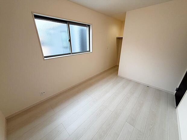 ☆各部屋大型収納完備☆子供部屋・主寝室にお好きにコーディネートしよう！！
