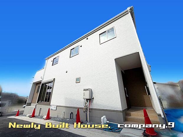 ☆現地外観写真☆限定１区画☆ZEH水準省エネ住宅☆「藤阪駅」徒歩５分☆LDK17.5帖☆日当たり良好☆WIC・食洗機☆南向きバルコニー☆コンビニ徒歩２分・スーパー徒歩７分☆