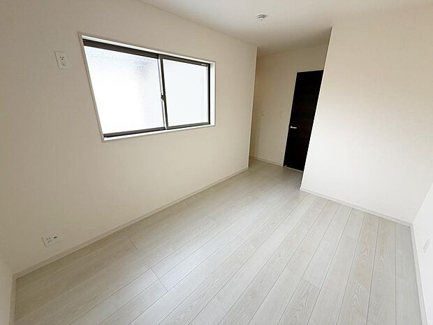 ☆各部屋大型収納完備☆子供部屋・主寝室にお好きにコーディネートしよう!!