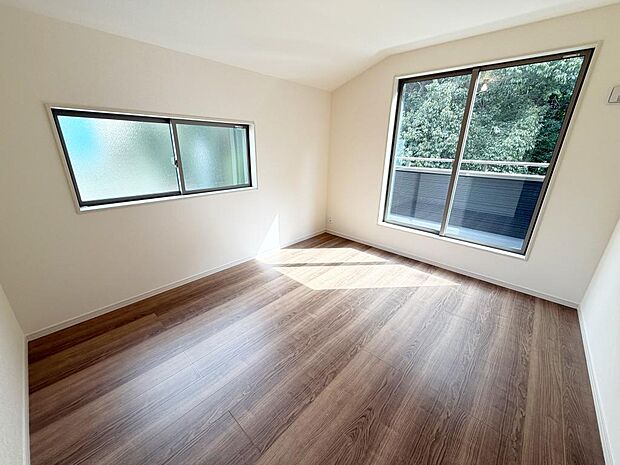 ☆各部屋大型収納完備☆子供部屋・主寝室にお好きにコーディネートしよう!!