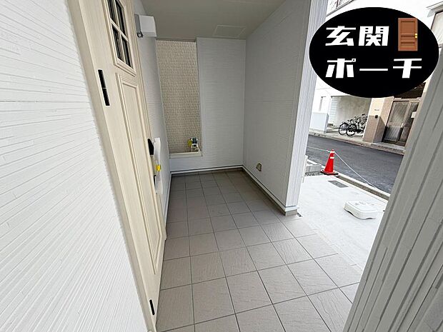 ☆広々とした玄関ポーチ☆