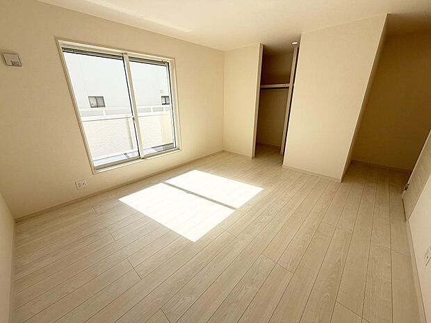 ☆1階☆各部屋大型収納完備☆子供部屋・主寝室にお好きにコーディネートしよう!!