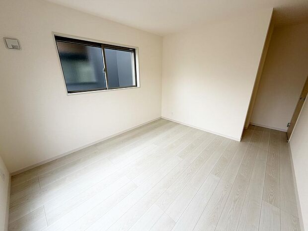 ☆各部屋大型収納完備☆子供部屋・主寝室にお好きにコーディネートしよう！！