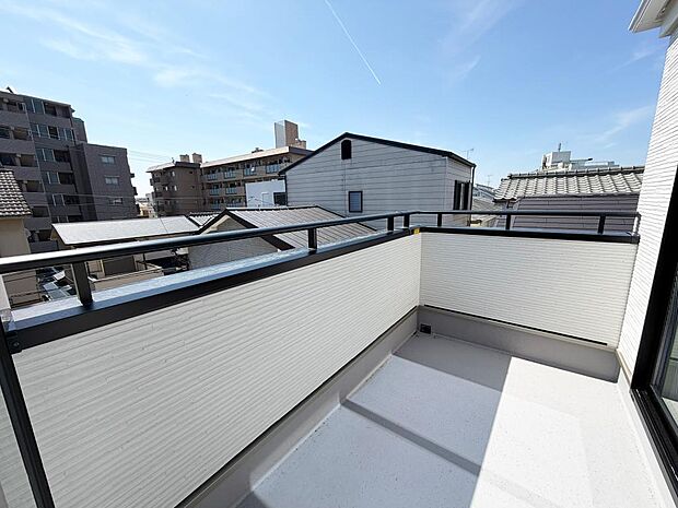 ☆広々としたバルコニー☆