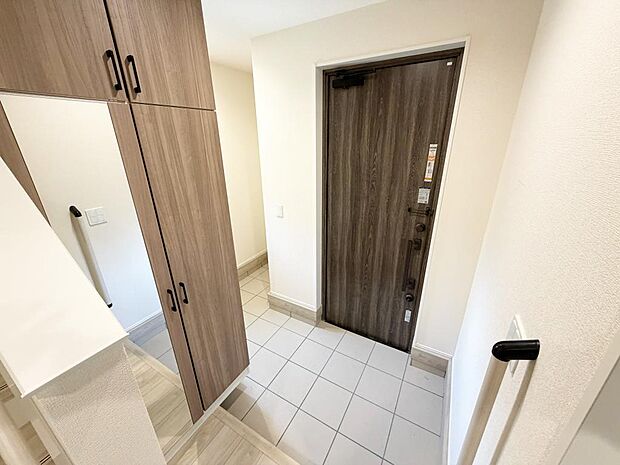 ☆大型シューズクローゼットがあります☆便利です!!